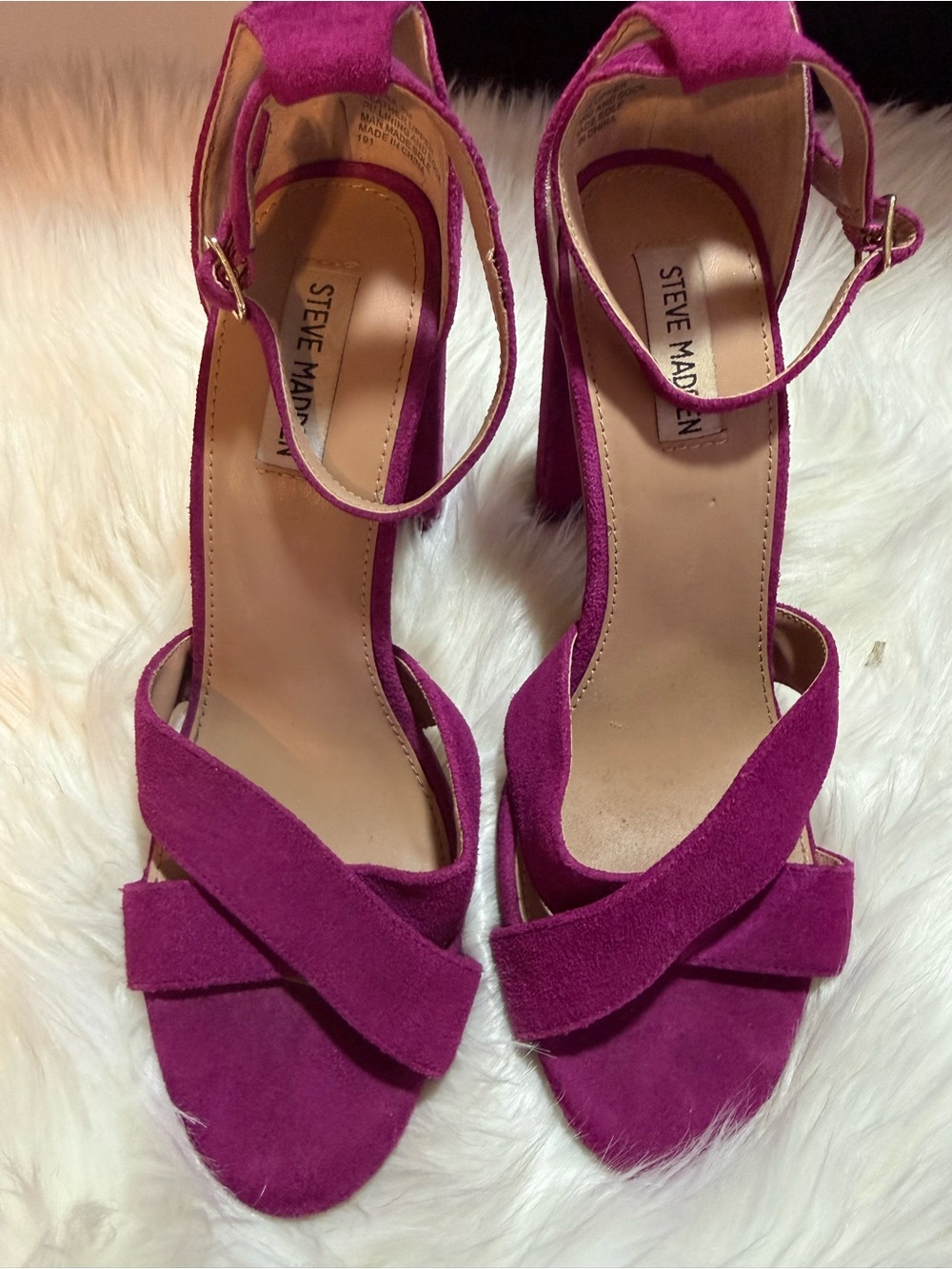 Steve Madden Fuchsia Suede Block Heel Sandals